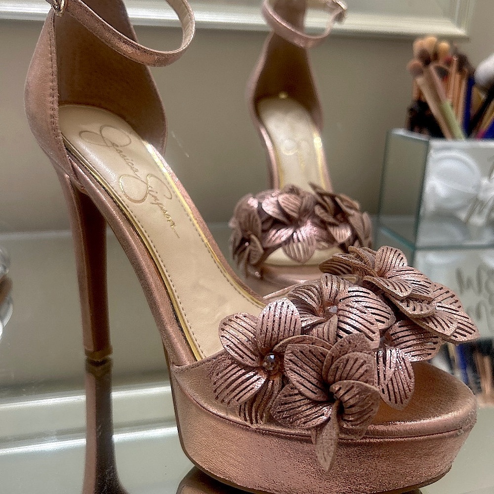 Jessica Simpson Rose Gold Heels - Picture 3 of 6